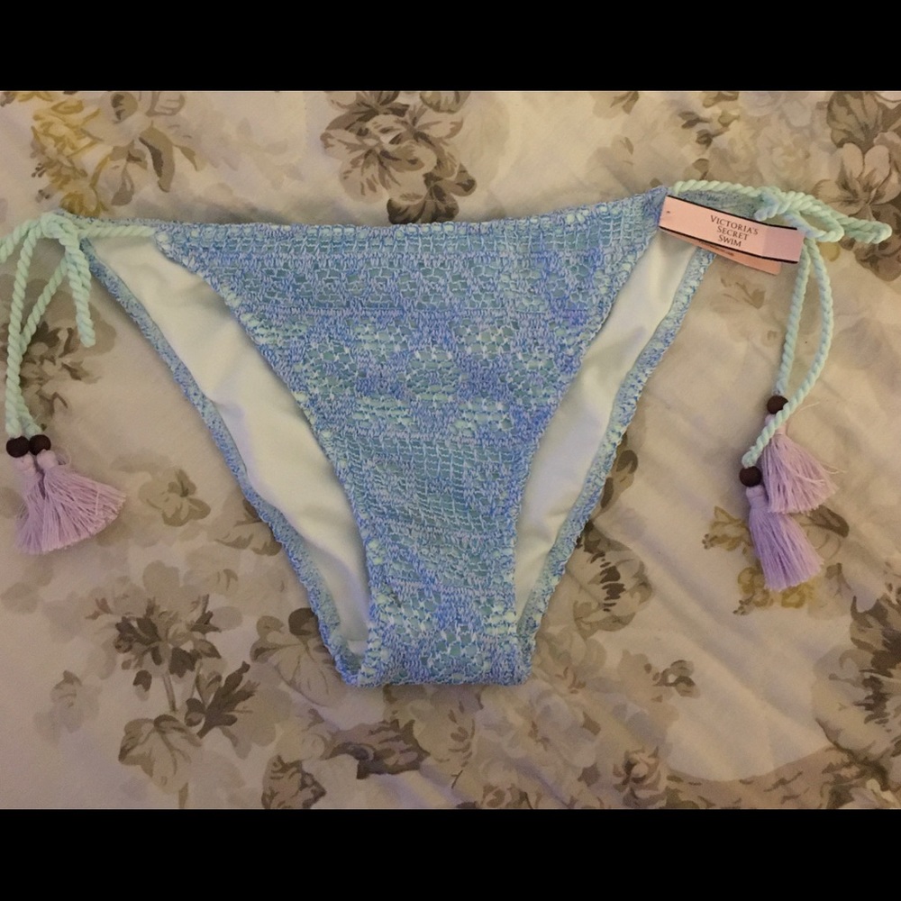 💦$109. SOLD💦🔥$41 Make an OfferVictoria's ruched halter bikini/select bottoms - Picture 9 of 13
